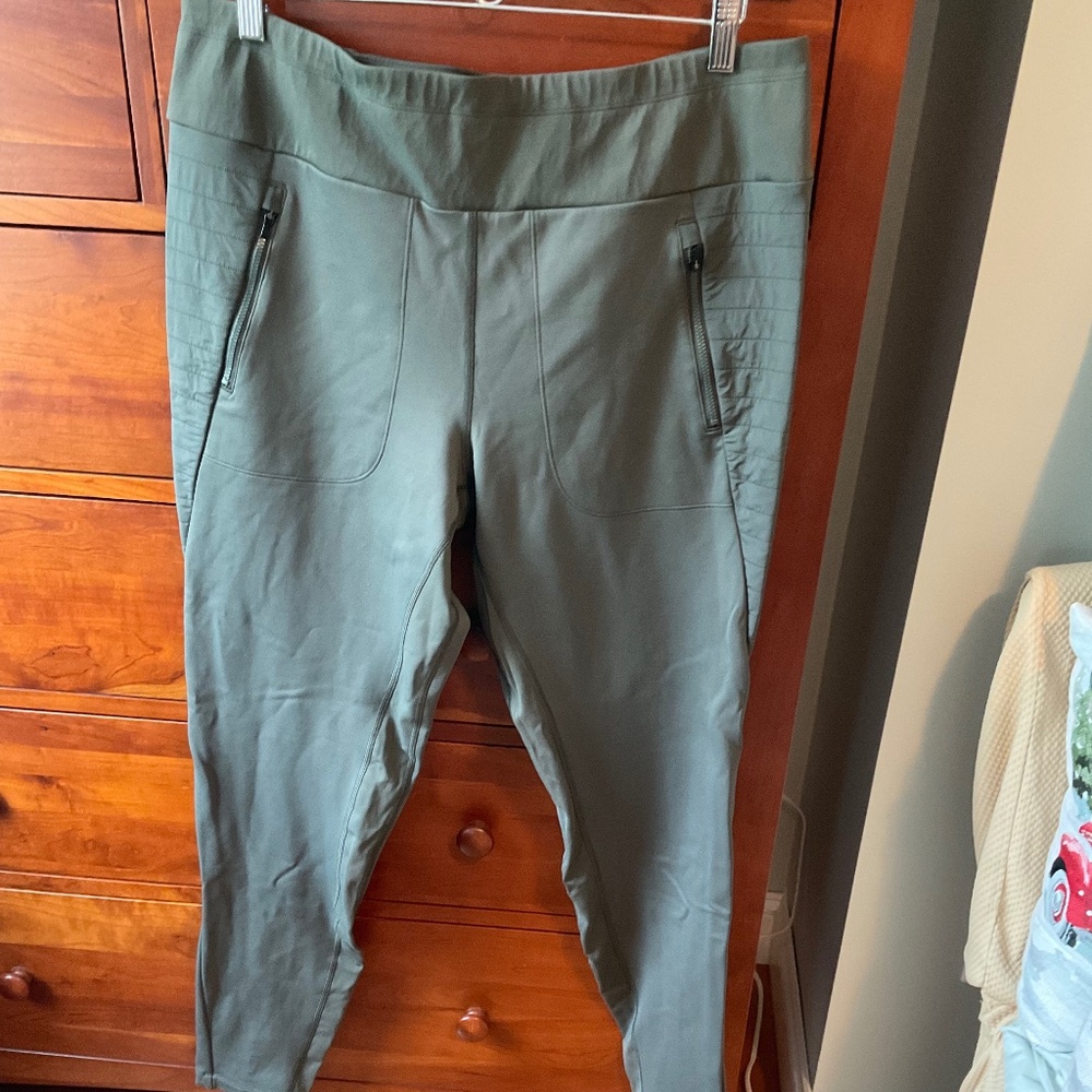 Athleta Peak Hybrid Fleece Tight, Olive XLT